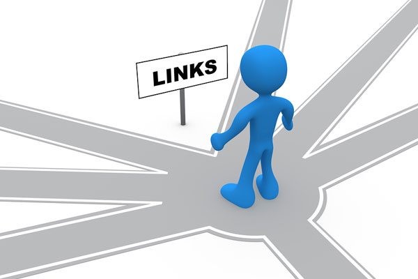 3d figure at crossroads representing internal links